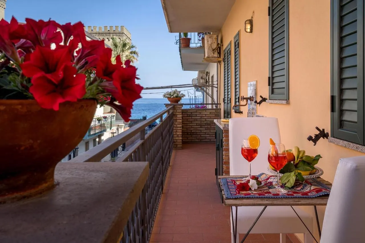 Loft Angolo Sul Mare Letojanni Italien