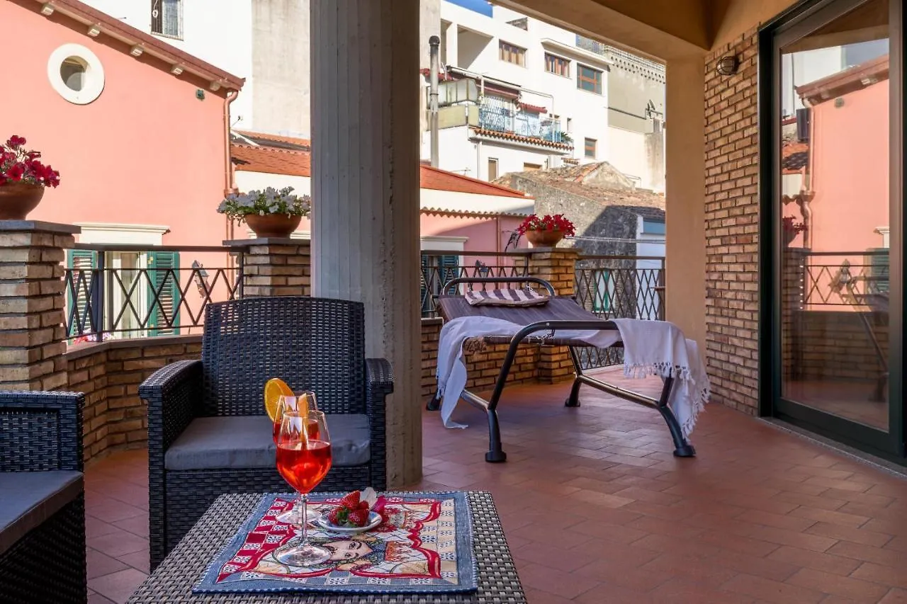 Lägenhet Loft Angolo Sul Mare Letojanni Italien