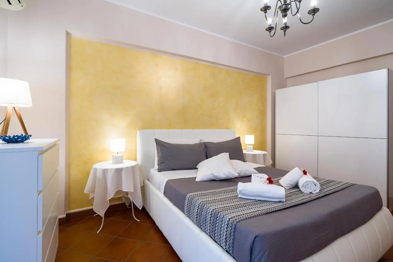 Loft Angolo Sul Mare Letojanni 0*,  Italien